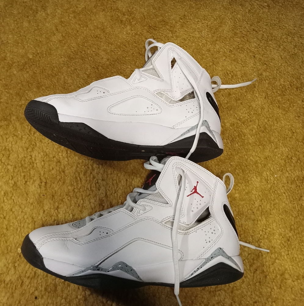 Jordan trueflights size 8 box 16